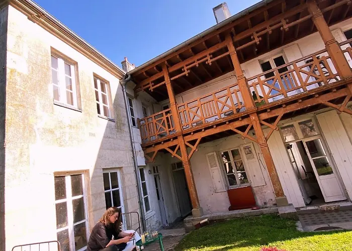La Maison Des Ifs Terracotta